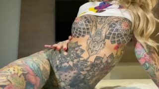 Tattooed Tits And Big Lips Becky Holt Stripping OMG Teens