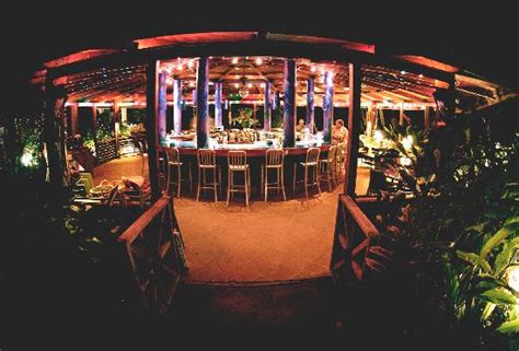 The full moon oyster bar is a popular watering hole and seafood restaurant located in clemmons nc, southern pines nc, morrisville nc, jamestown nc, concord nc, and atlantic beach, nc. Blue Moon Bar & Grill (Isla de Vieques) - 2020 All You ...