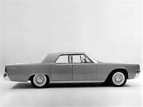 1961 Lincoln Continental Sedan 53d Wallpapers Hd Desktop And