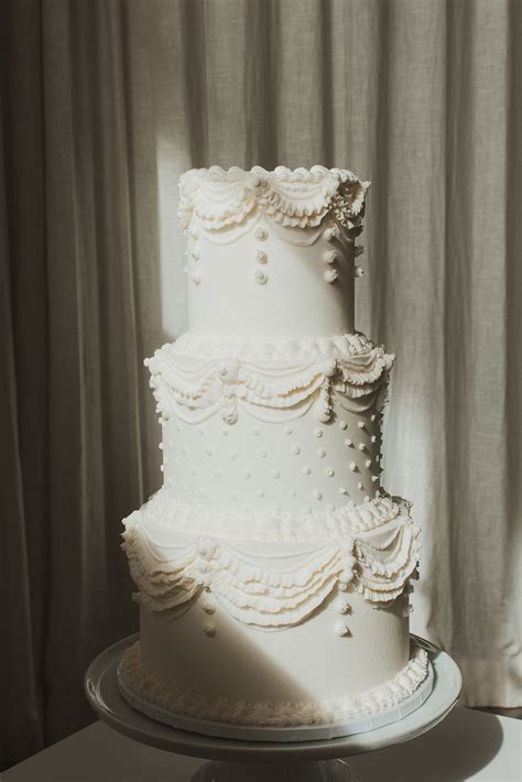 11 Vintage Cakes Almost Too Pretty To Eat Rocky Mountain Bride