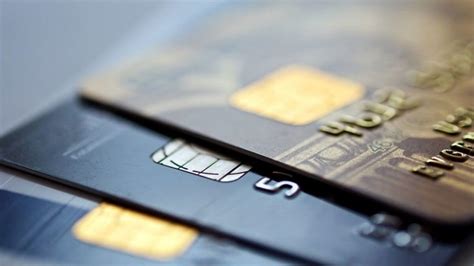 The next step is getting an unsecured card with a credit line. Unsecured Credit Cards vs. Secured Credit Cards - Credit Cards