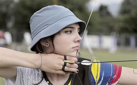 Si no es así, regresará a destacarme quiere decir hacer parte de selecciones colombia, estar en eventos internacionales y, desde luego, apuntarle a unos juegos olímpicos, que. La risaraldense Valentina Acosta fue elegida como la ...