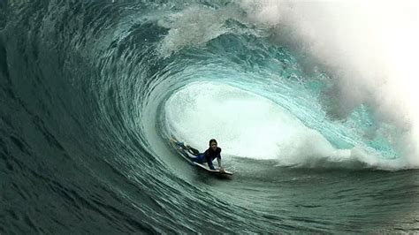 Pin By Nuno Ramos On Barrel Surfing Waves Beach Life Waves