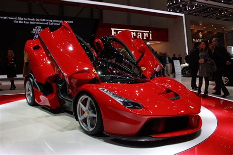 2014 Ferrari Laferrari Gallery Top Speed