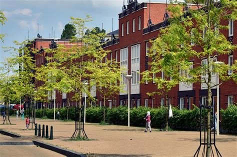 Rijksoverheid pagina met links en informatie over rijksoverheid. Woning huren | Rijksoverheid.nl
