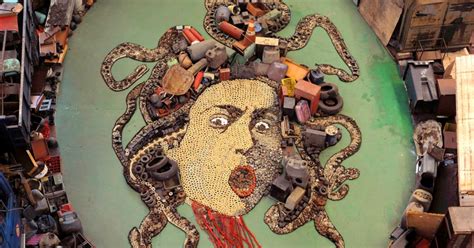 Obras De Arte Com Lixo Reciclado