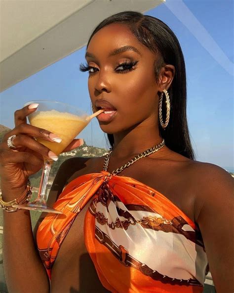 Dark Skin Women Submit In 2021 Pretty Black Girls Beautiful Black