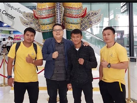 เดอะแพ็คแมน แมนนี ปาเกียว ยอดมวยฟิลิปปินส์วัย 40 ปี กระชากเข็มขัดซุปเปอร์แชมป์ดับเบิลยูบีเอ รุ่นเวลเตอร์เวทได้สำเร็จ หลังปล่อยหมัดเอาชนะ. เอกตะวัน บุกฟิลิปปินส์ บู๊เด็ก ปาเกียว ลุ้นตัดเชือกชิง ...