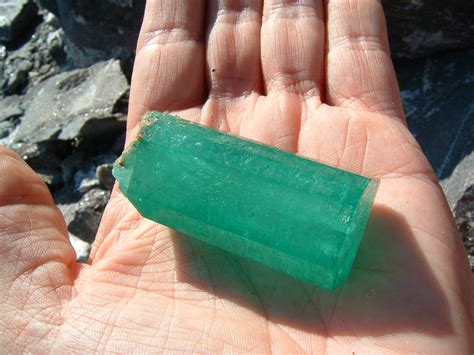North Carolina Emeralds: Spectacular 385-carat Emerald Crystal