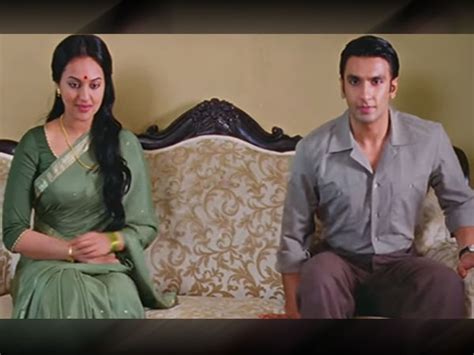 On Sonakshi Sinhas Birthday Her Top 7 Saree Looks From Lootera