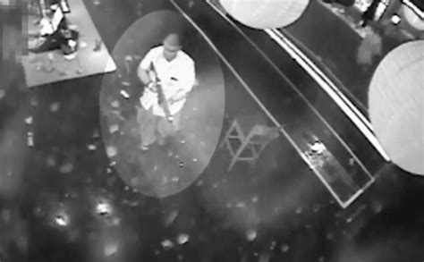 new cctv shows gunman entering pulse nightclub ahead of massacre metro news