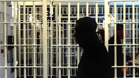 Prison Staff Shortages Leave Jails Facing Bloodbaths Union Prison