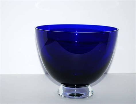 Vintage Cobalt Blue Glass Bowl With Clear Base Vintage Blue Etsy Blue Glass Glass Bowl Bowl