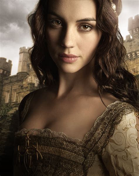Reign Season 1 Mary Stuart Promotional Picture Mary Queen Of Scots Reign Photo 38505862