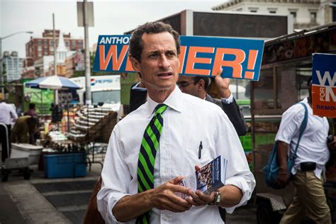 Anthony Weiner S New Sexting Scandal 5 Fast Facts