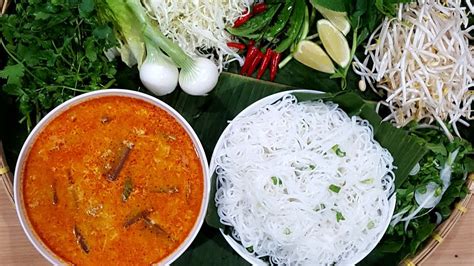 The Perfect Lao Curry Noodle Soup Mee Ka Tee Coconut Pork Curry