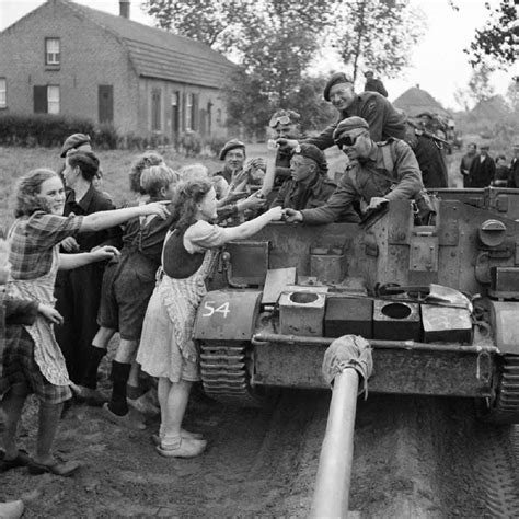 World War II The Allies Reach The Dutch Liberating The Southern Netherlands September