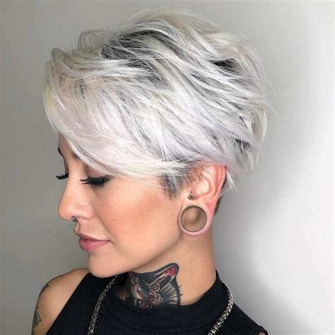 The blonde shade is so stylish and the textured short. Trendy Pixie Hairstyles for Women 2021 | Short Hair Models