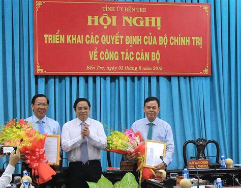 Ông phan văn mãi năm nay 48 tuổi, quê huyện giồng trôm, bến tre, có trình độ lý luận chính trị năm 2014, trung ương luân chuyển ông mãi trở lại bến tre trên cương vị phó bí thư tỉnh ủy bến tre. Ông Phan Văn Mãi làm Bí thư Tỉnh uỷ Bến Tre - VietNamNet