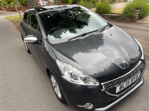 2015 Peugeot208 Style Full Panoramic Glass Roof Low Mileage 2015