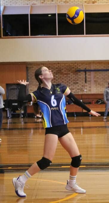 Alexandria Smith S Form Spike Secures Nsw Chs Volleyball Selection