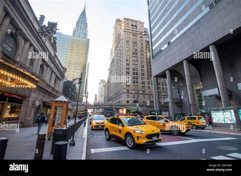 Early Morning On East 42nd Street In Midtown Manhattan New York City