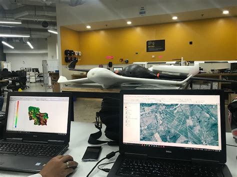 ‘startup Se Aventura A Ensamblar Y Diseñar Drones En Costa Rica El
