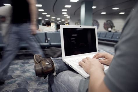 Department Of Homeland Security Lifts Airline Laptop Ban