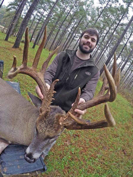 Med Student Kills Mississippi 3 Beam Buck Big Deer