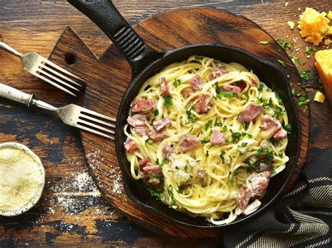 Foolproof Delicious Fettucini Carbonara Recie Easy And Delicious