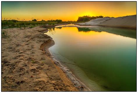 This resulted in a 'river bed' which contains a frozen water to flow across the desert. Photo of the day - Sand River at Sunset | JBAY News