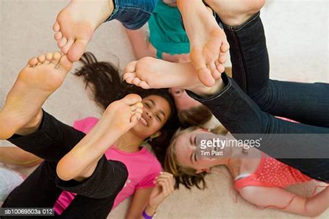 12 13 Girls Only Barefoot Bildbanksfoton Och Bilder Getty Images