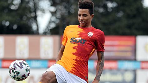 His current girlfriend or wife, his salary and his tattoos. Gedson Fernandes, Galatasaray formasıyla ilk antrenmanına ...
