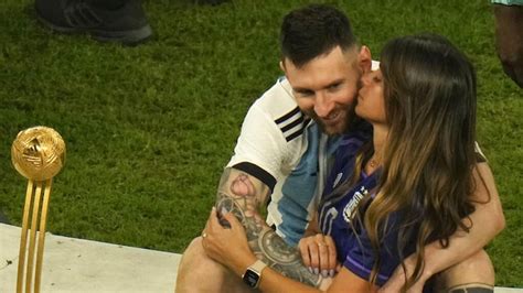 Messi S Wife Antonela Pens Heartfelt Note For World Cup Champion You Suffered For Years To