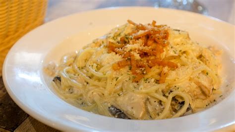 I was in sunway pyramid earlier than my friends. Eat Drink KL