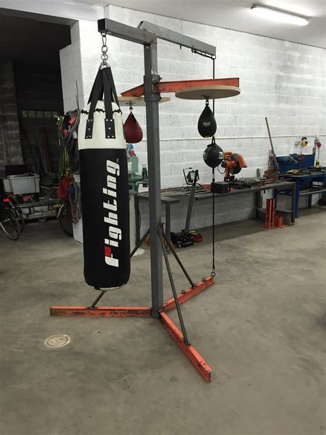 Build A Heavy Bag Stand