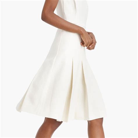 Jcrew Sleeveless Pleated A Line Dress In Structured Linen In Ivory