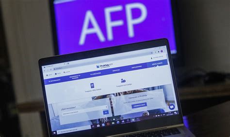 El motivo de mi reclamo es por retiro de mi 10% de apf planvital el cual realice solicitud de retiro el día 30 de julio alrededor de las 09:20 horas. AFP Provida y PlanVital adelantan el pago del retiro del 10%