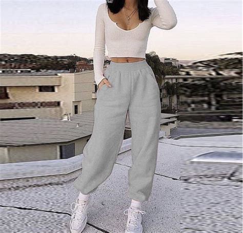 Trendy Comfy Outfits Comfy School Outfits Gray Sweatpants Outfit For