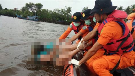 Breaking News Heboh Mayat Wanita Terapung Di Sungai Kepala Dibungkus Kain Id