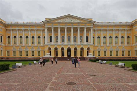 В Русском музее запретили выставку Тимура Новикова МК