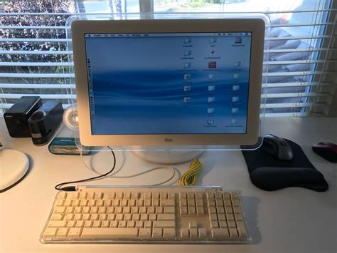 Imac G4 Mac Computer Ilamp Swivel Monitor With Keyboard Speakers