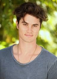 Explore tweets of chase stokes @hichasestokes on twitter. Chase Stokes(Outerbanks) Bio, Wiki, Girlfriend, Age ...