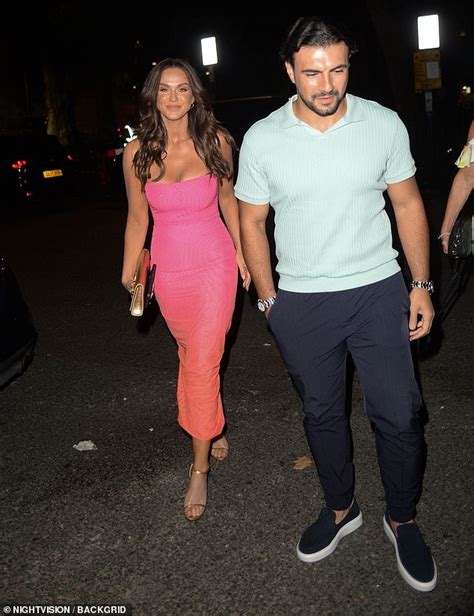 Vicky Pattison Flaunts Her Incredible Figure In A Tight Pink Ombre