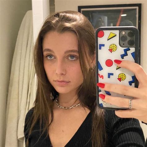 Emmachambfanxx On Instagram “emmas New Pfp” Emma Chamberlain Emma Chamberlain