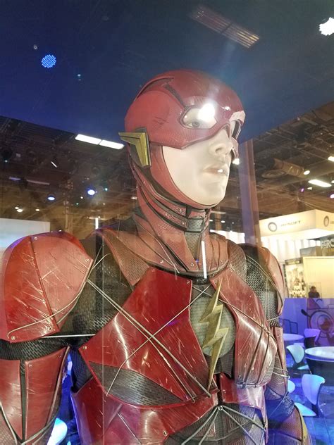 ‘justice League The Flash Costume Close Ups Will Get Your Cosplay