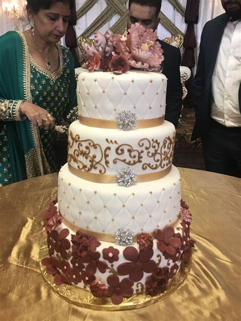Burgundy And Gold Wedding Cake Gold Wedding Cake Cake Cake Art