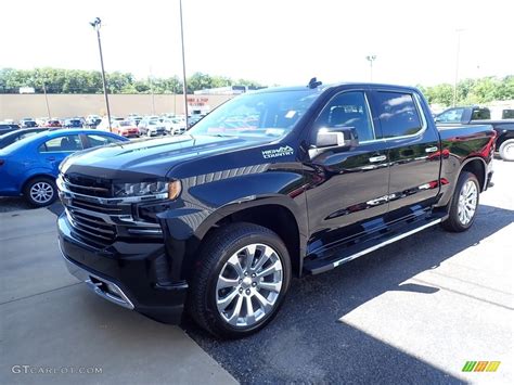 Chevrolet Silverado Custom Trail Boss 2021