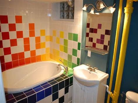 Bring the nature character of the beach into the bathroom by using several bright colors such as blue, white, and light brown to represent the sandy beach. 15 New and Unique Kids Bathroom Ideas - Qnud