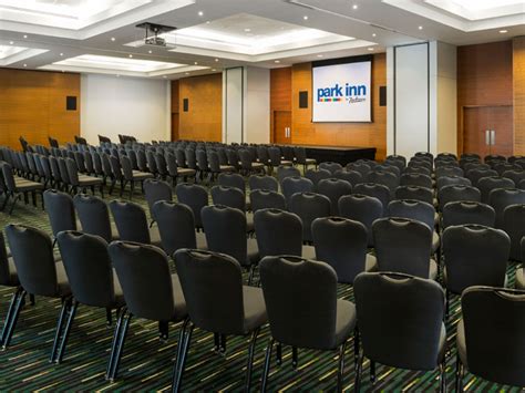 Park inn hotel heathrow offers luxury 4 star accommodation including airport parking at london heathrow. Park Inn by Radisson Hotel & Conference Centre Heathrow ...